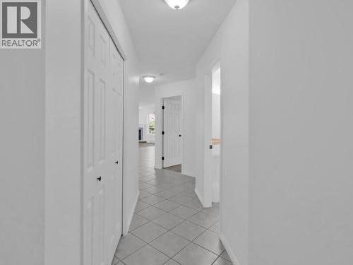 750 Railway Lane Unit# 32, Okanagan Falls, BC - Indoor Photo Showing Other Room