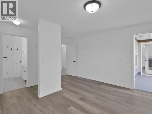 750 Railway Lane Unit# 32, Okanagan Falls, BC - Indoor Photo Showing Other Room