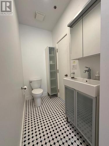 200 - 83 Little Bridge Street, Mississippi Mills, ON - Indoor Photo Showing Bathroom