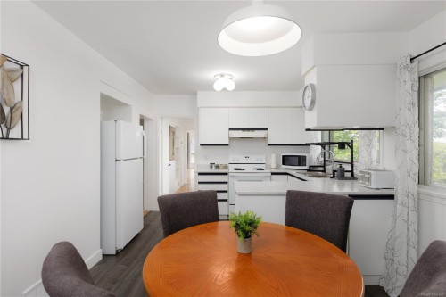 2555 Departure Bay Rd, Nanaimo, BC 