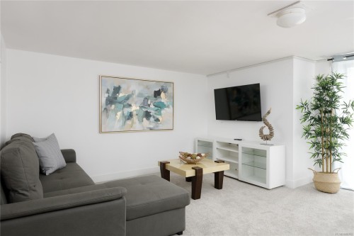 2555 Departure Bay Rd, Nanaimo, BC 