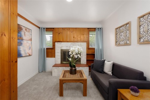 2555 Departure Bay Rd, Nanaimo, BC 