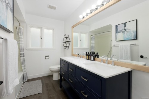 2555 Departure Bay Rd, Nanaimo, BC 