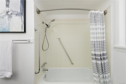 2555 Departure Bay Rd, Nanaimo, BC 