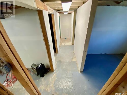 120 3Rd Street W, Carnduff, SK - Indoor