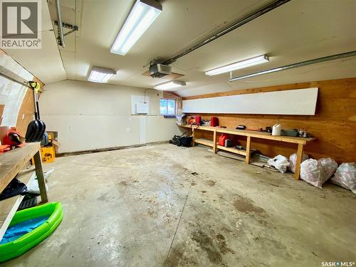 120 3Rd Street W, Carnduff, SK - Indoor Photo Showing Garage