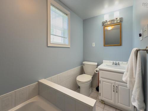 1108 Highway 335, Middle West Pubnico, NS 