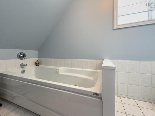 1108 Highway 335, Middle West Pubnico, NS 