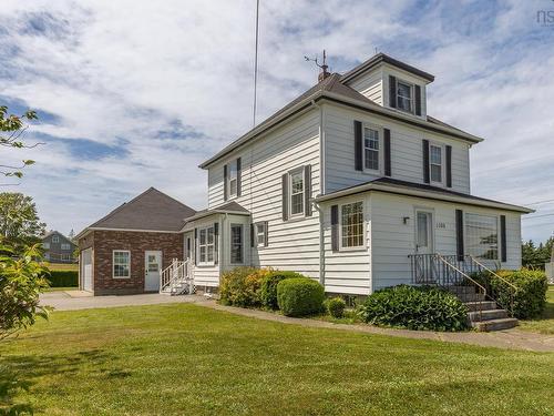 1108 Highway 335, Middle West Pubnico, NS 