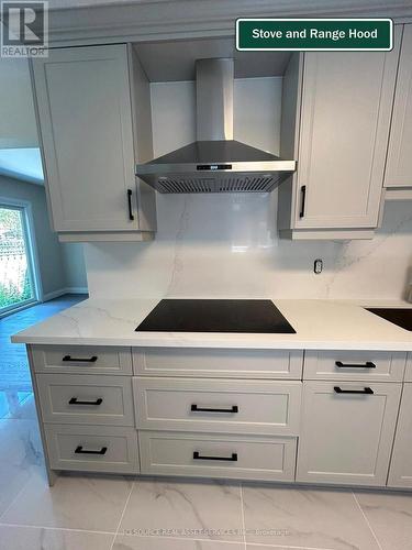 62 Providence Crescent, Markham, ON - Indoor Photo Showing Kitchen