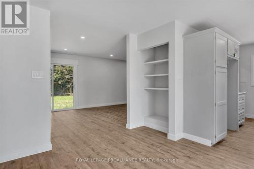 100 Reid Street, Kawartha Lakes (Bobcaygeon), ON - Indoor Photo Showing Other Room