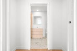 Walk-in closet - 