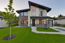 1624 Warren Gdns  Victoria, BC V8S 1T1