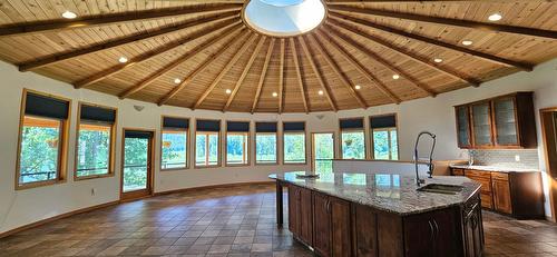 3584 St. Mary Lake Road, Kimberley, BC - Indoor