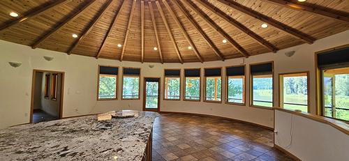 3584 St. Mary Lake Road, Kimberley, BC - Indoor Photo Showing Other Room