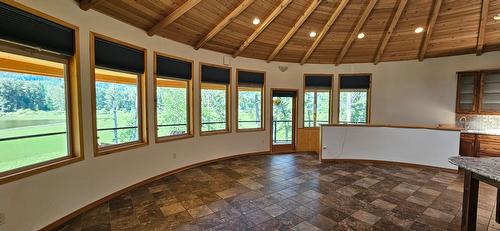 3584 St. Mary Lake Road, Kimberley, BC - Indoor Photo Showing Other Room