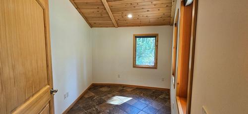 3584 St. Mary Lake Road, Kimberley, BC - Indoor Photo Showing Other Room