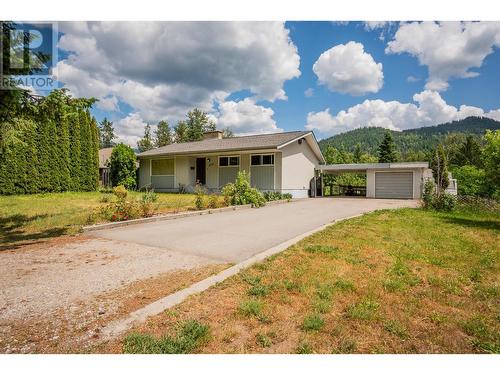 1500 3B Hwy  Fruitvale, BC V0G 1L1