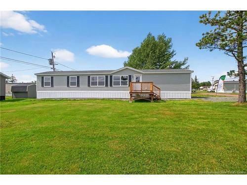 8 Linda LANE  Moncton, NB E1E 3T9