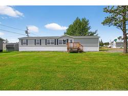 8 Linda LANE  Moncton, NB E1E 3T9