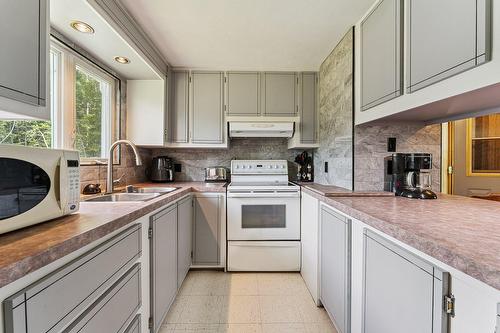 Kitchen - 4045 Ch. Rhéaume, Sherbrooke (Brompton/Rock Forest/Saint-Élie/Deauville), QC - Indoor Photo Showing Kitchen With Double Sink