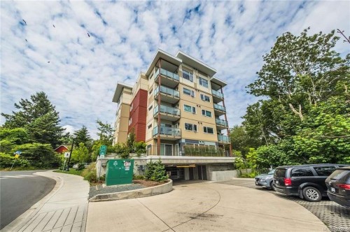 514-20 Barsby Ave, Nanaimo, BC - Outdoor With Balcony With Facade