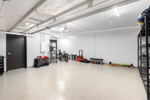 601-1201 Fort St, Victoria, BC - Indoor Photo Showing Gym Room