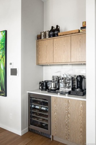 601-1201 Fort St, Victoria, BC - Indoor