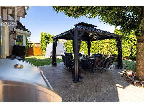 2028 Okanagan Street, Armstrong, BC - Outdoor