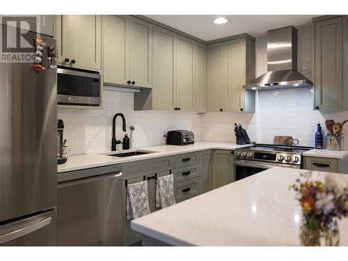 2028 Okanagan Street, Armstrong, BC - Indoor Photo Showing Kitchen With Upgraded Kitchen