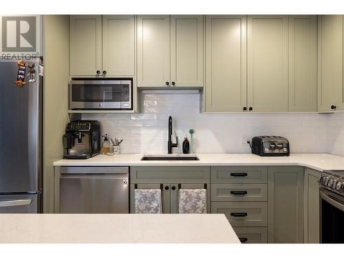 2028 Okanagan Street, Armstrong, BC - Indoor Photo Showing Kitchen With Upgraded Kitchen