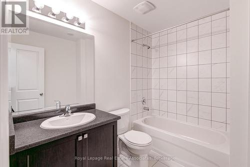 53 - 383 Dundas Street E, Hamilton, ON - Indoor Photo Showing Bathroom