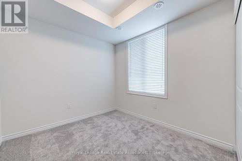 53 - 383 Dundas Street E, Hamilton, ON - Indoor Photo Showing Other Room
