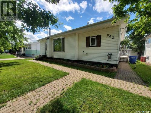 902 Francis STREET  Grenfell, SK S0G 2B0