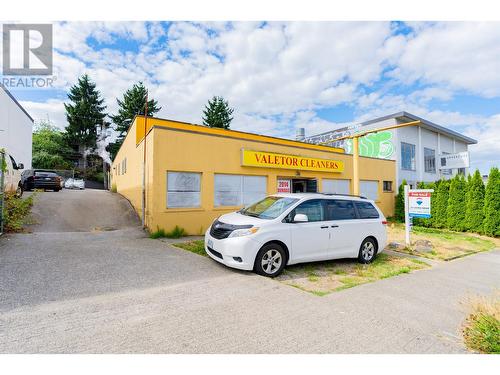 2014 Dundas Street, Vancouver, BC - Outdoor