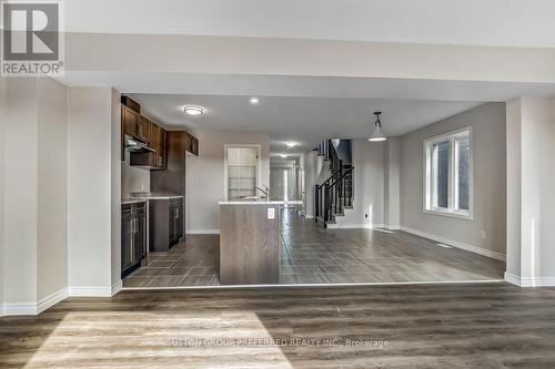 345 Kennington Way, London South (South W), ON - Indoor