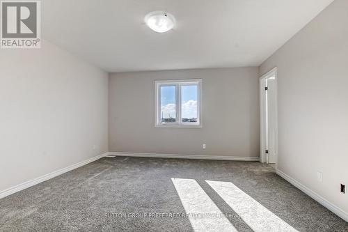 345 Kennington Way, London South (South W), ON - Indoor Photo Showing Other Room
