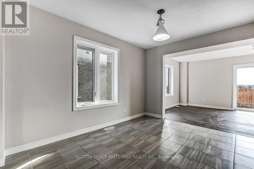 345 Kennington Way, London South (South W), ON - Indoor Photo Showing Other Room
