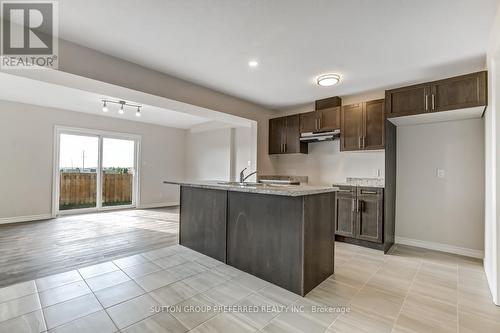 345 Kennington Way, London South (South W), ON - Indoor Photo Showing Kitchen