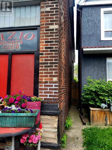 197 Sherman Avenue N, Hamilton, ON - Outdoor