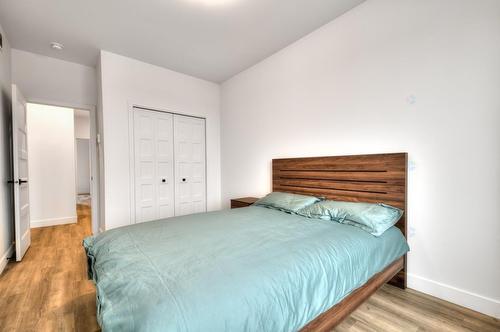 Chambre à coucher - 193 21E Rue O., Venise-En-Québec, QC - Indoor Photo Showing Bedroom