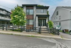 199  - 207 Boul. de Terrebonne  Terrebonne (Terrebonne), QC J6W 6H7