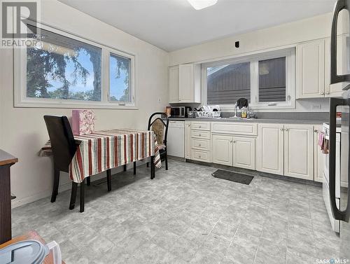 355 3Rd Avenue Se, Swift Current, SK - Indoor