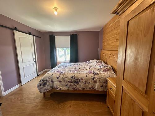 Chambre à coucher - 1420 Route De La Seigneurie, Saint-Roch-Des-Aulnaies, QC - Indoor Photo Showing Bedroom