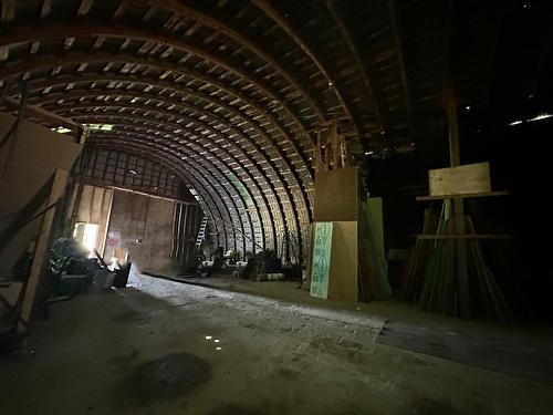 Garage - 1420 Route De La Seigneurie, Saint-Roch-Des-Aulnaies, QC - Indoor Photo Showing Other Room