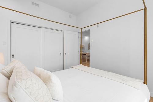 Chambre à coucher - 802-1365 Ch. Royal, Saint-Pierre-De-L'Île-D'Orléans, QC - Indoor Photo Showing Bedroom