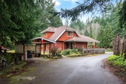3074 Sooke Rd  Langford, BC V9B 5Y9