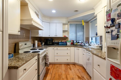 3074 Sooke Rd, Langford, BC 