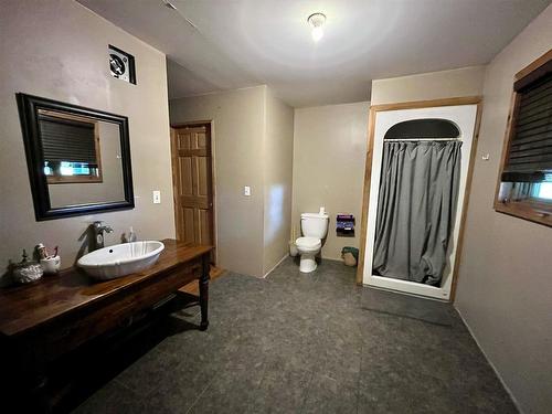 619 Cameron Road, Stratton, ON - Indoor Photo Showing Bathroom