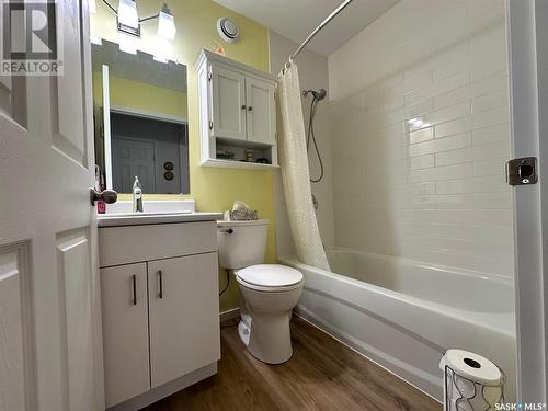 534 5Th Avenue, Hudson Bay, SK - Indoor Photo Showing Bathroom